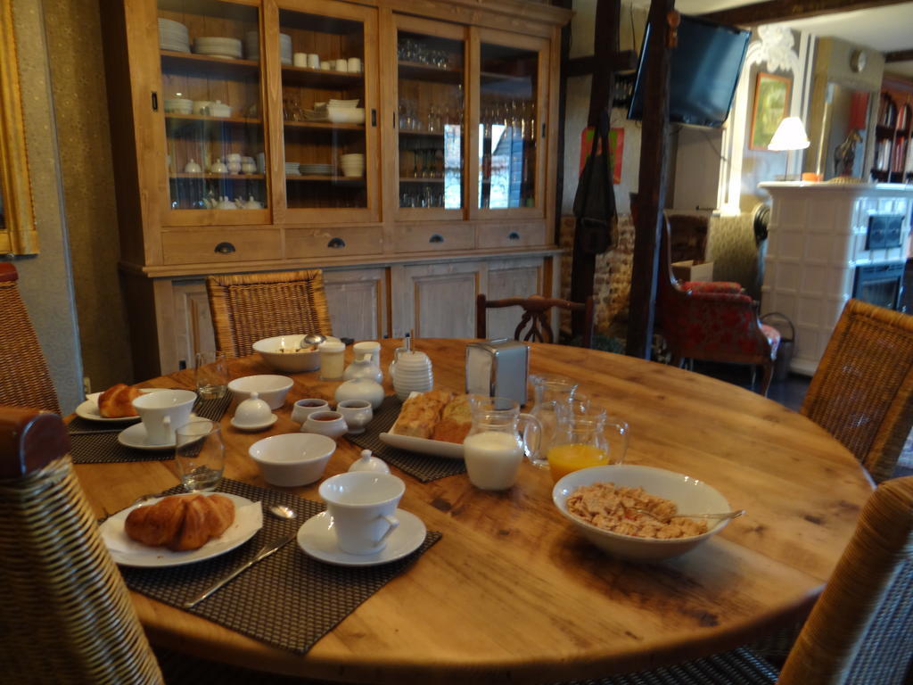 몽트뢰유쉬르메르 L'Art Du Temps B&B 외부 사진